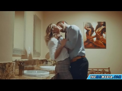 ❤️ Kad krūtiska blondīne pavedina tevi publiskā tualetē ❤️ Kvalitatīvs porno pie lv.mass-pr.ru ❌❤